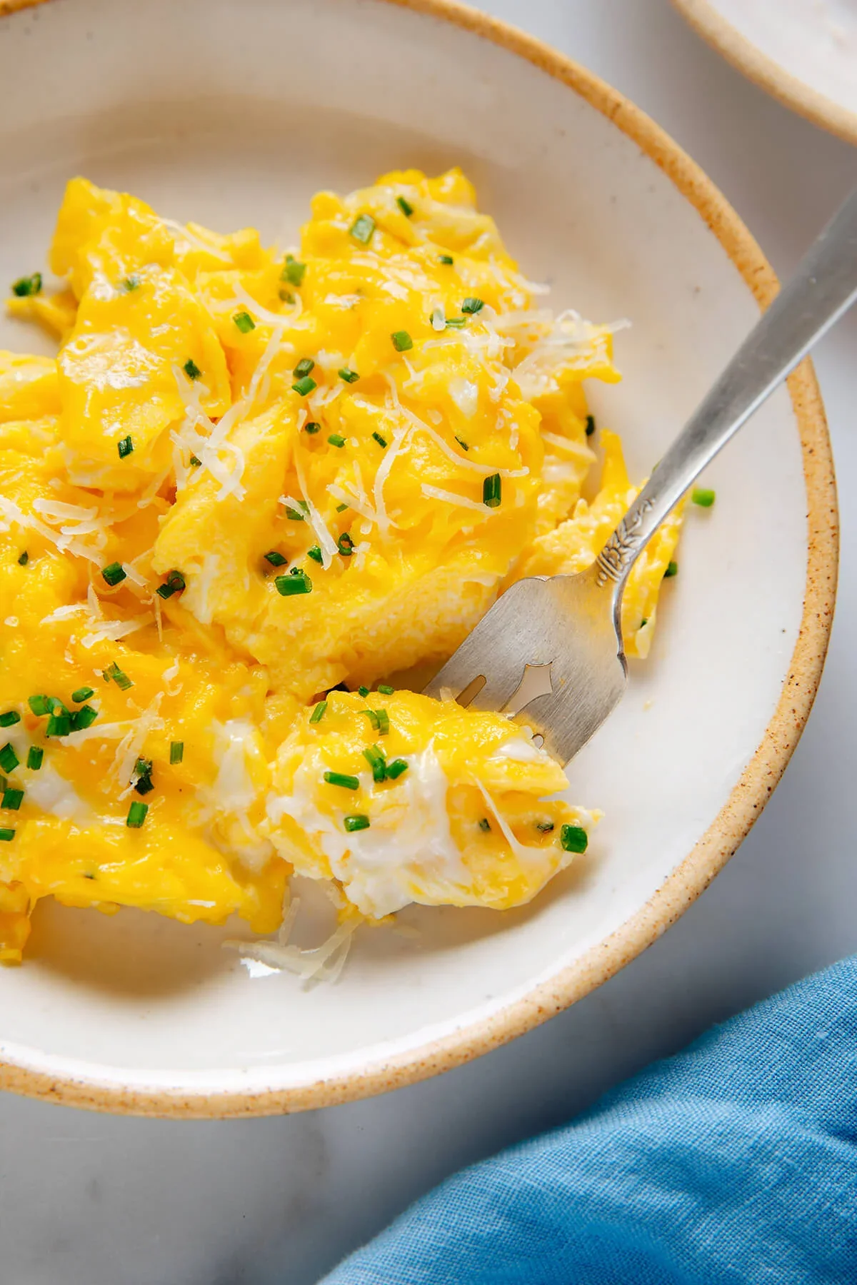 How to Make the Perfect Fluffy Scrambled Eggs